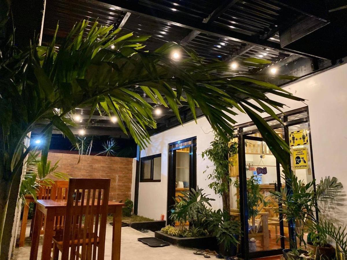 Marion Roos Hotel Puerto Galera Dış mekan fotoğraf