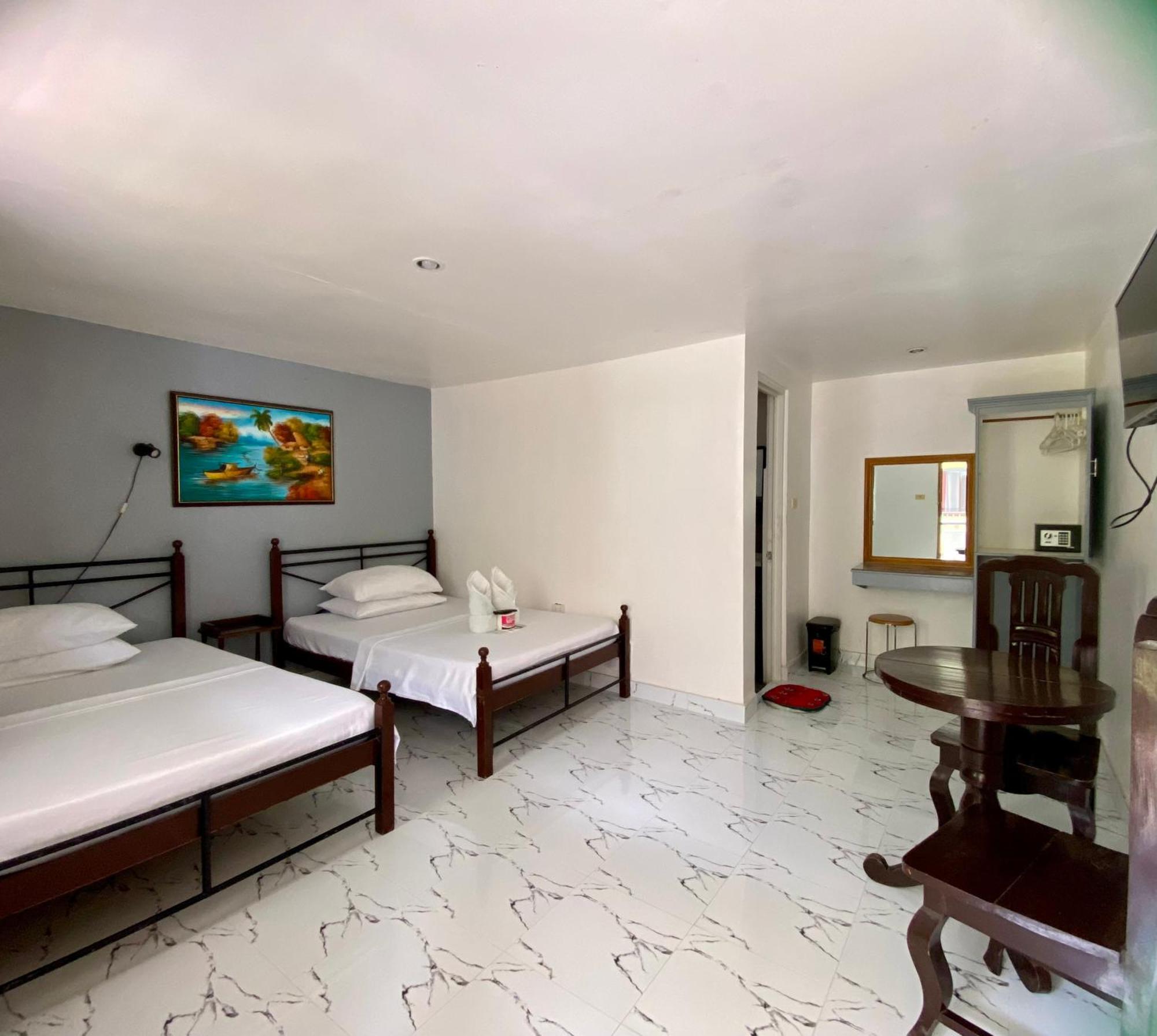 Marion Roos Hotel Puerto Galera Dış mekan fotoğraf