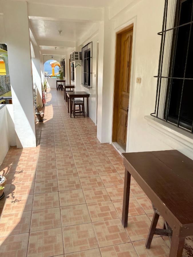 Marion Roos Hotel Puerto Galera Dış mekan fotoğraf